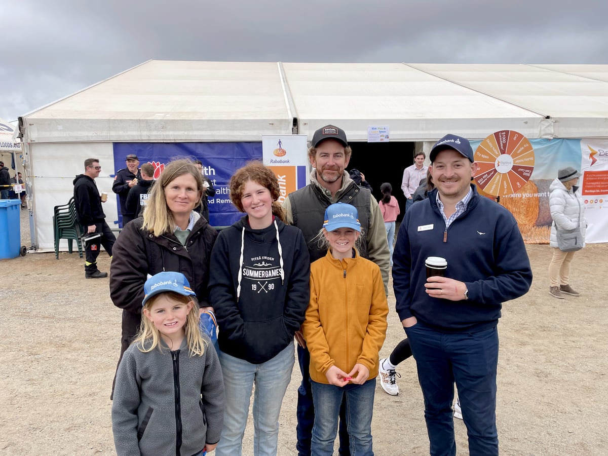 Kristina, Sophie, Ella, Hannah and Byron Crawford, Weekeroo Station, Broken Hill, with Rabobank Rural Manager Henry Treloar at Agfair